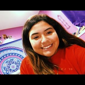 Meet your Posher, Cristina